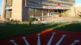 CHP gözaltına alınan gazetecilerle ilgili heyet görevlendirdi